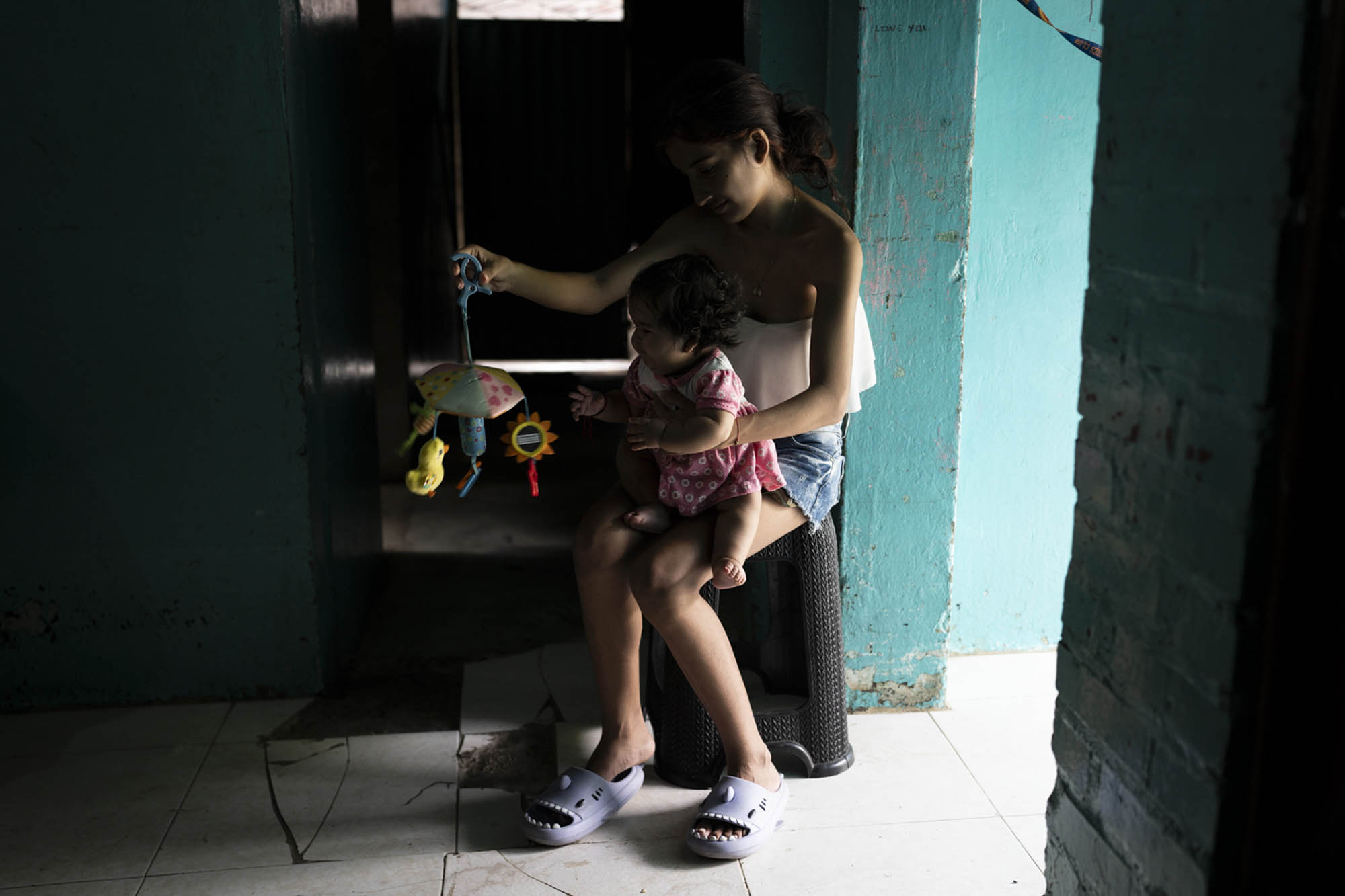 Niñas teniendo niñas: el embarazo adolescente secuestra la infancia | EL  PAÍS