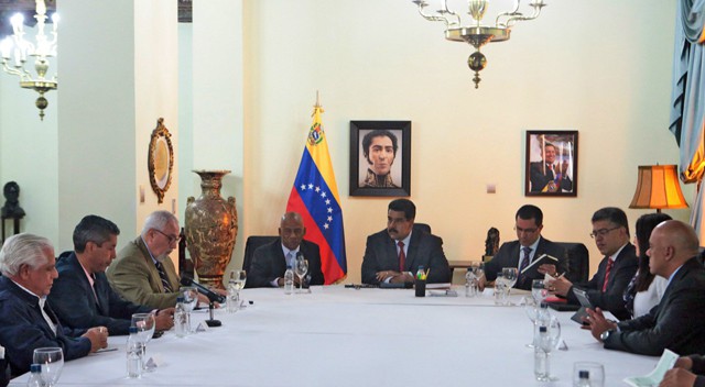 El Gobierno y la oposición acuerdan abrir un proceso de diálogo en  Venezuela | Internacional | EL PAÍS