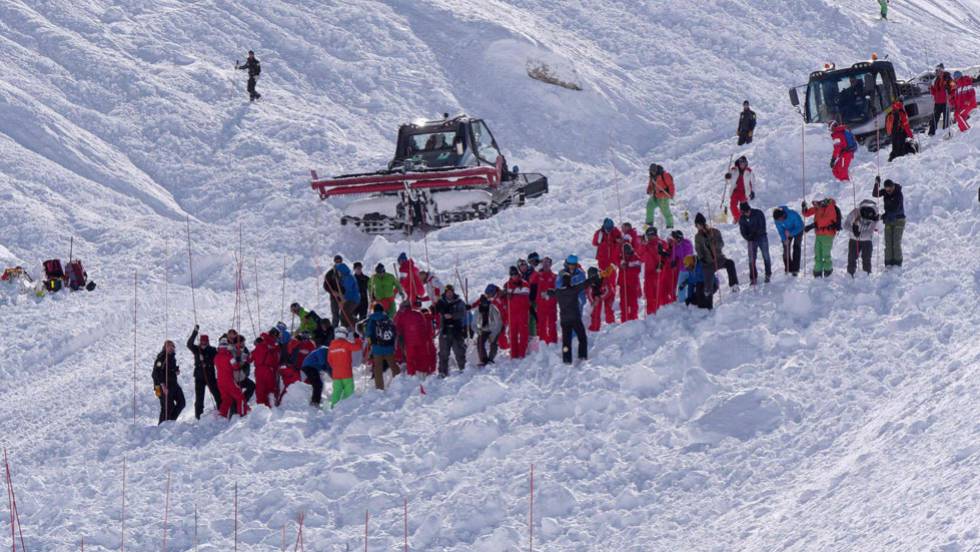 Resultado de imagen para Avalancha mata a tres esquiadores en Francia