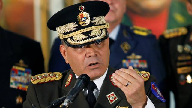 La cúpula militar se pronuncia a favor de Nicolás Maduro