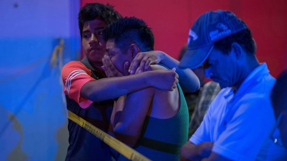 Resultado de imagen para Ataque a un bar en el sur de MÃ©xico deja al menos 26 fallecidos