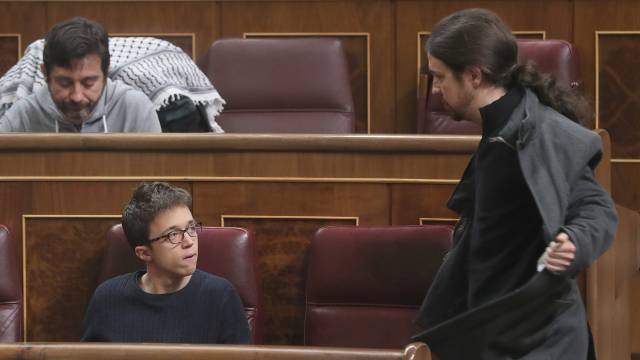 La dirección de Podemos evita pedir a Errejón que deje el escaño