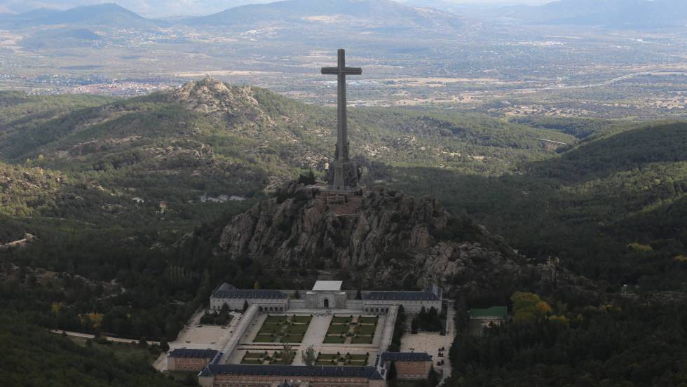 Valle de los Caídos: El disparate arquitectónico que protegió un paisaje  idílico | España | EL PAÍS